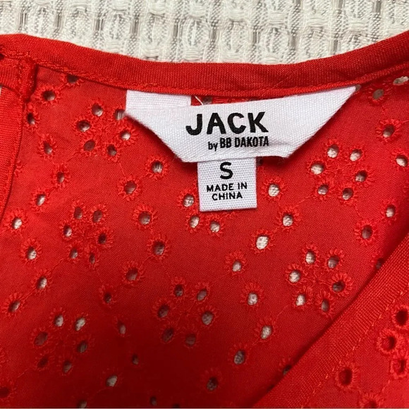 Jack BB Dakota Red Eyelet Ruffle Bell Sleeve Crop Top Small - Picture 13 of 14
